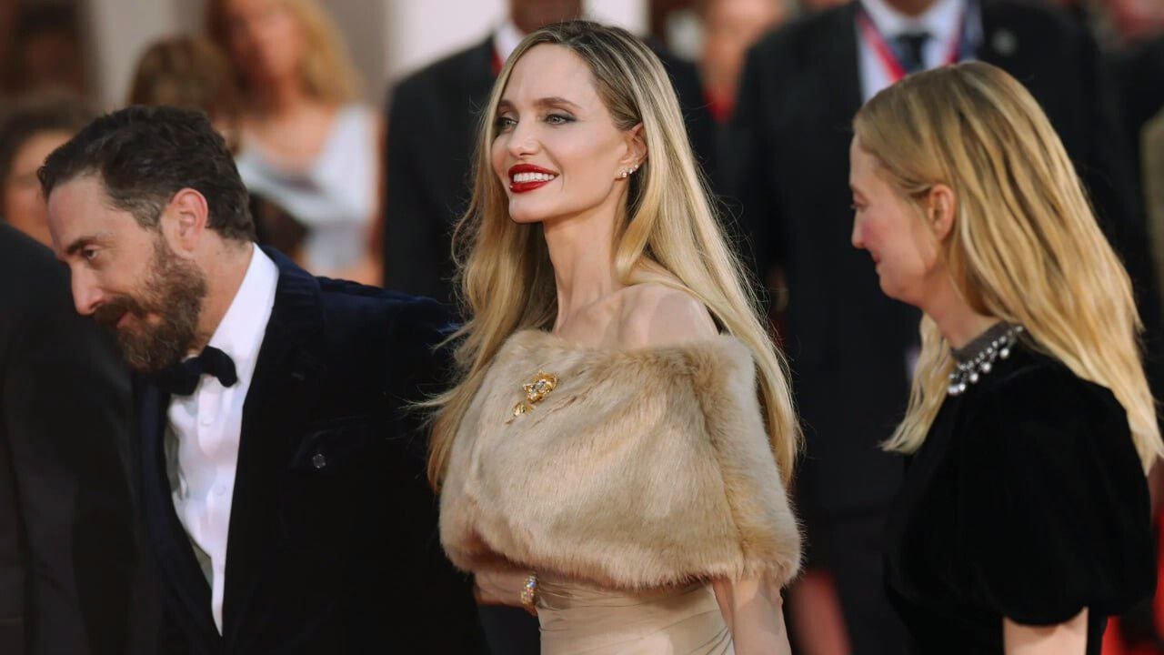 Angelina Jolie Latest Film Into The Oscar Race ‘Maria’ 01