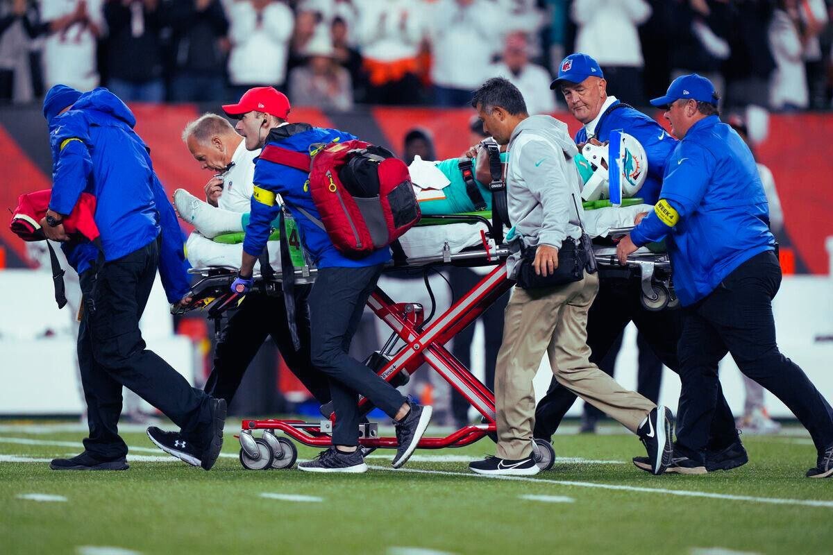 Tua Tagovailoa Suffers Concussion in Miami Dolphins’ Loss to Bills